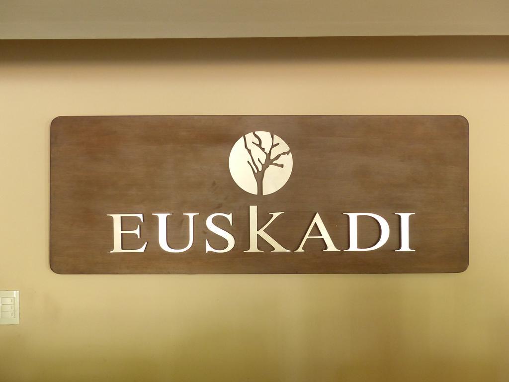 Euskadi Hotel ヘネラル・ピコ エクステリア 写真